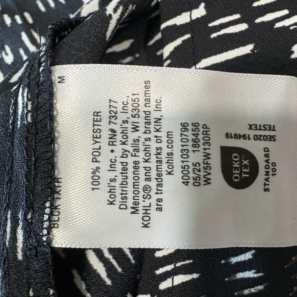 Simply Vera Vera Wang Black and White Printed Blouse - Picture 11 of 11
